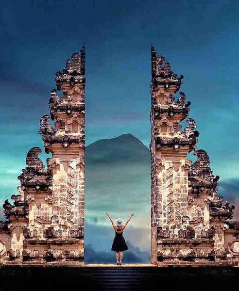 Hasil gambar untuk Lempuyang Temple