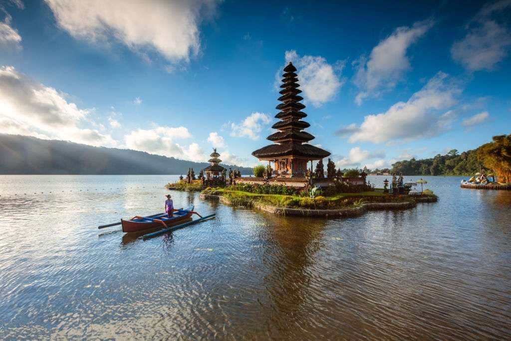 Bali Bedugul and Tanah Lot Tour