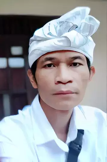 Wayan Sumadi || Intuitive Touch