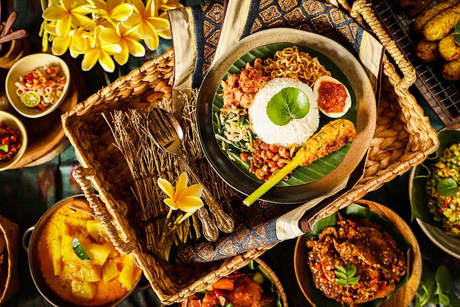 40 Makanan Khas Bali yang Wajib Kamu Cicipi Saat Liburan!