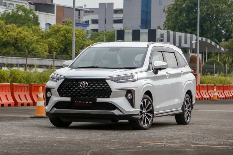 Kepincut New Veloz 2023? Ini Review Kelebihan Dan Kekurangannya!