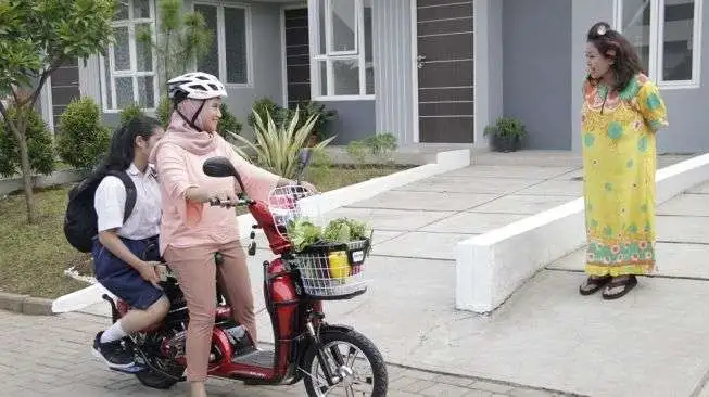 6 Tips Pengendara Mobil: Saat Bertemu Sepeda Listrik Agar Tak Terjadi Kecelakaan!