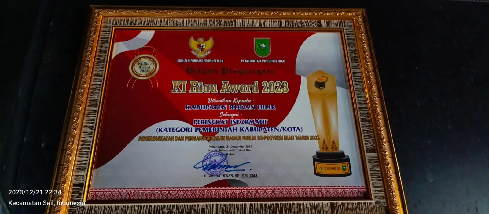 Rokan Hilir Kembali Meraih Piagam Penghargaan KI Award 2024 Kategori Peringkat Informatif Se Kabupaten/Kota 