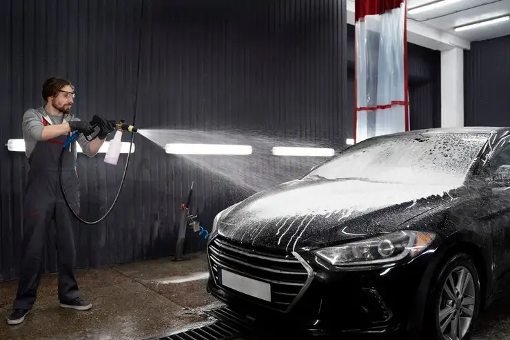 Tips Aman Mencuci Mesin Mobil, Mudah Banget!