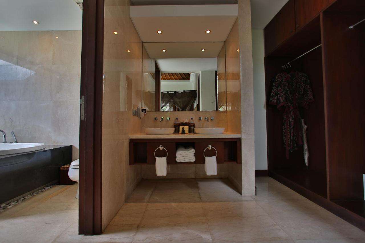 Villa Gallery