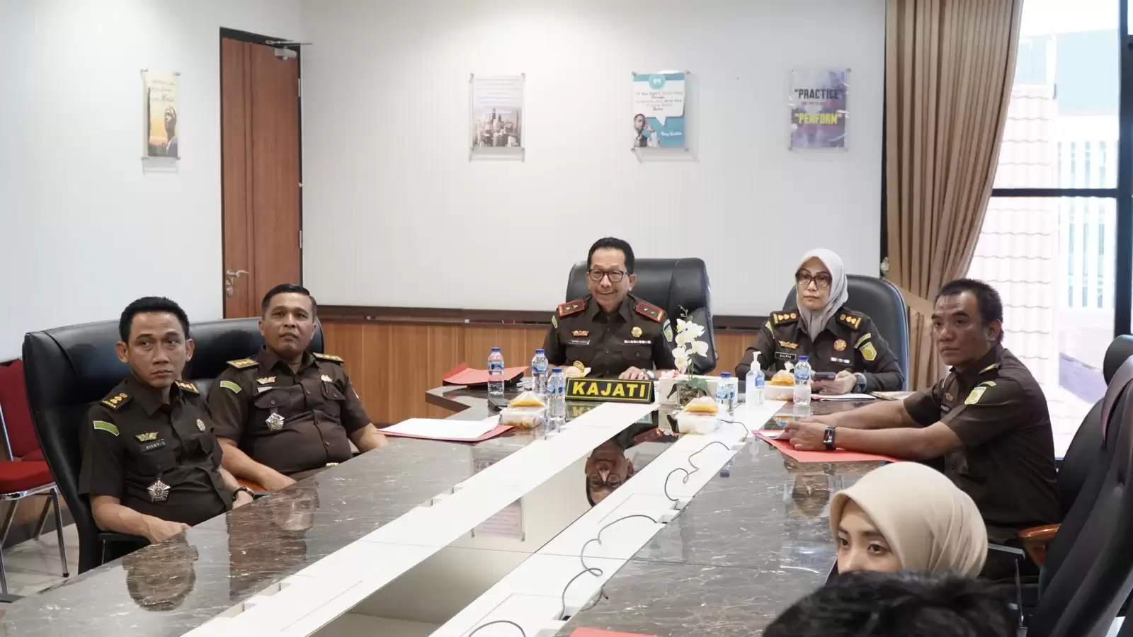 Kajati Riau Hadiri Kegiatan Vidio Conference Ekspos Pengajuan Penghentian Penuntutan Berdasarkan Keadilan Restoratif 