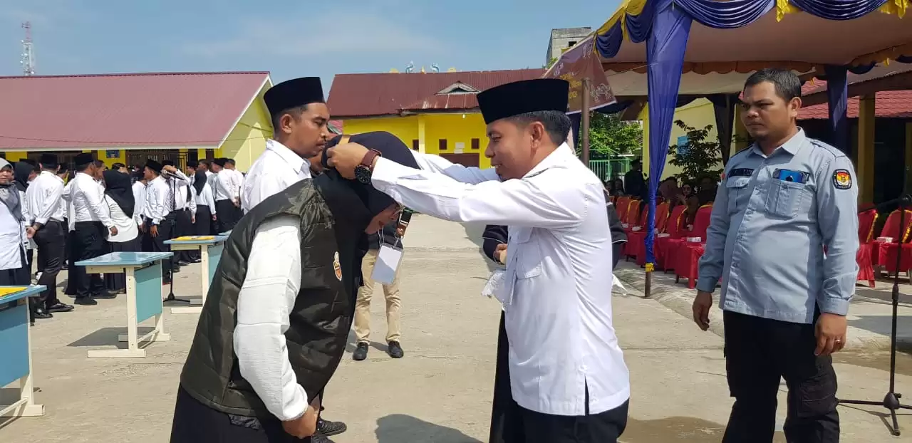 221 Petugas Pemutakhiran Data Pemilih Pilkada 2024 Se Kecamatan Bangko Dilantik