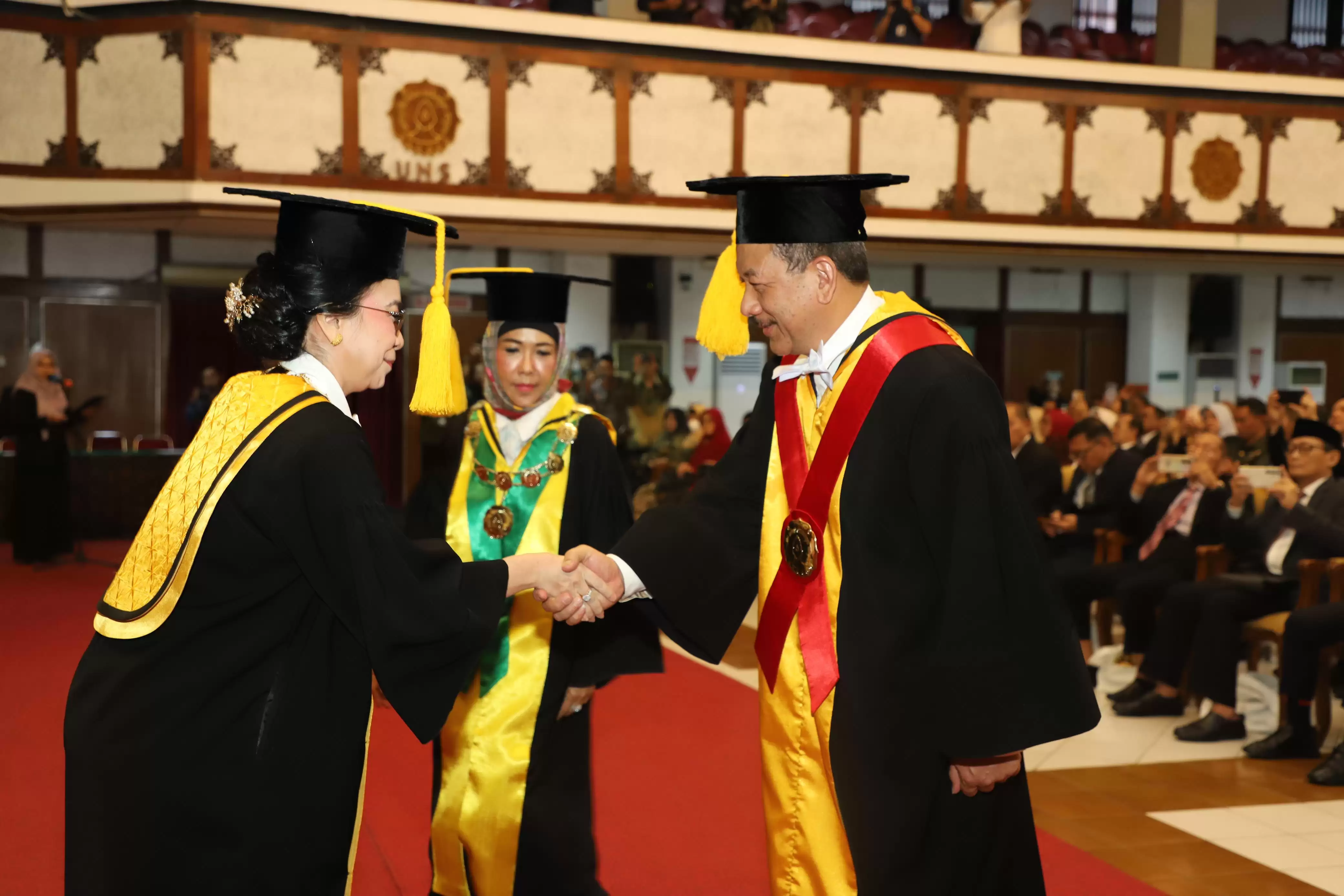 JAM-Pembinaan Dikukuhkan Menjadi Guru Besar Ilmu Hukum dan Pemulihan Aset pada Universitas Sebelas Maret