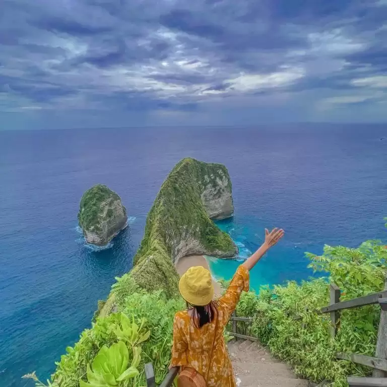 Kelingking Beach
