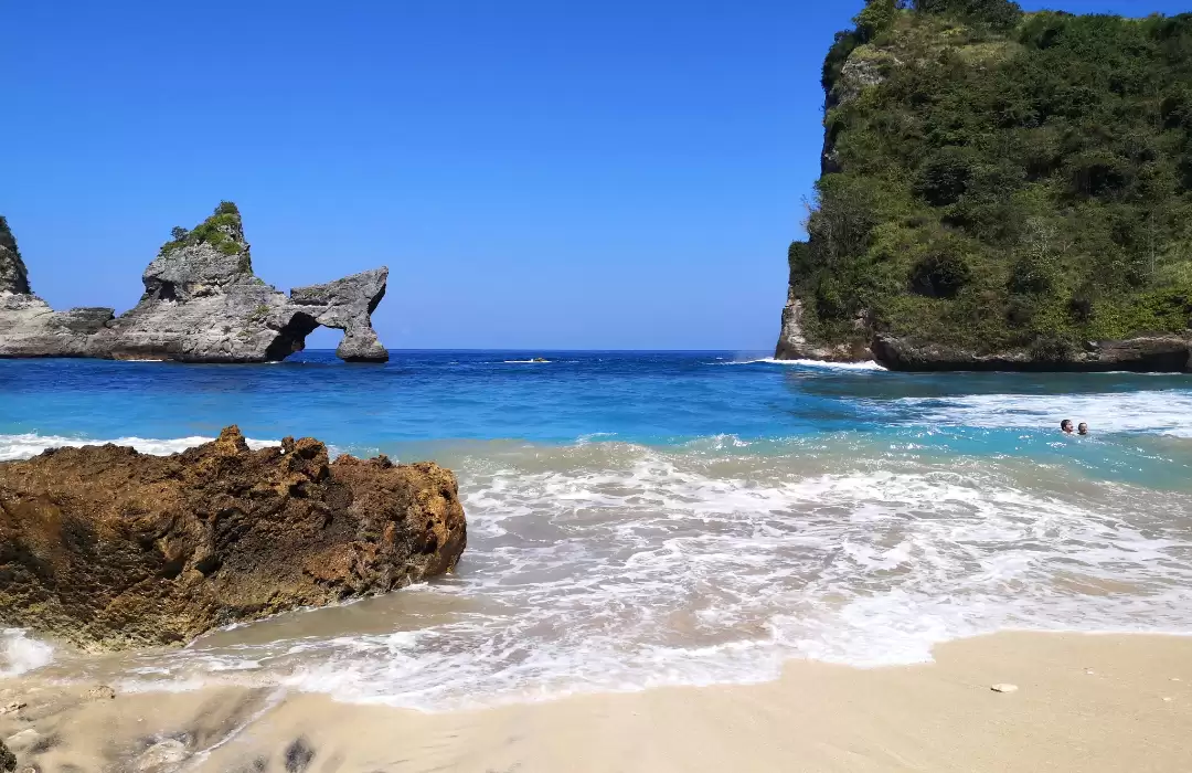 3D2N Nusa Penida + Half-Day Lembongan Trip Package