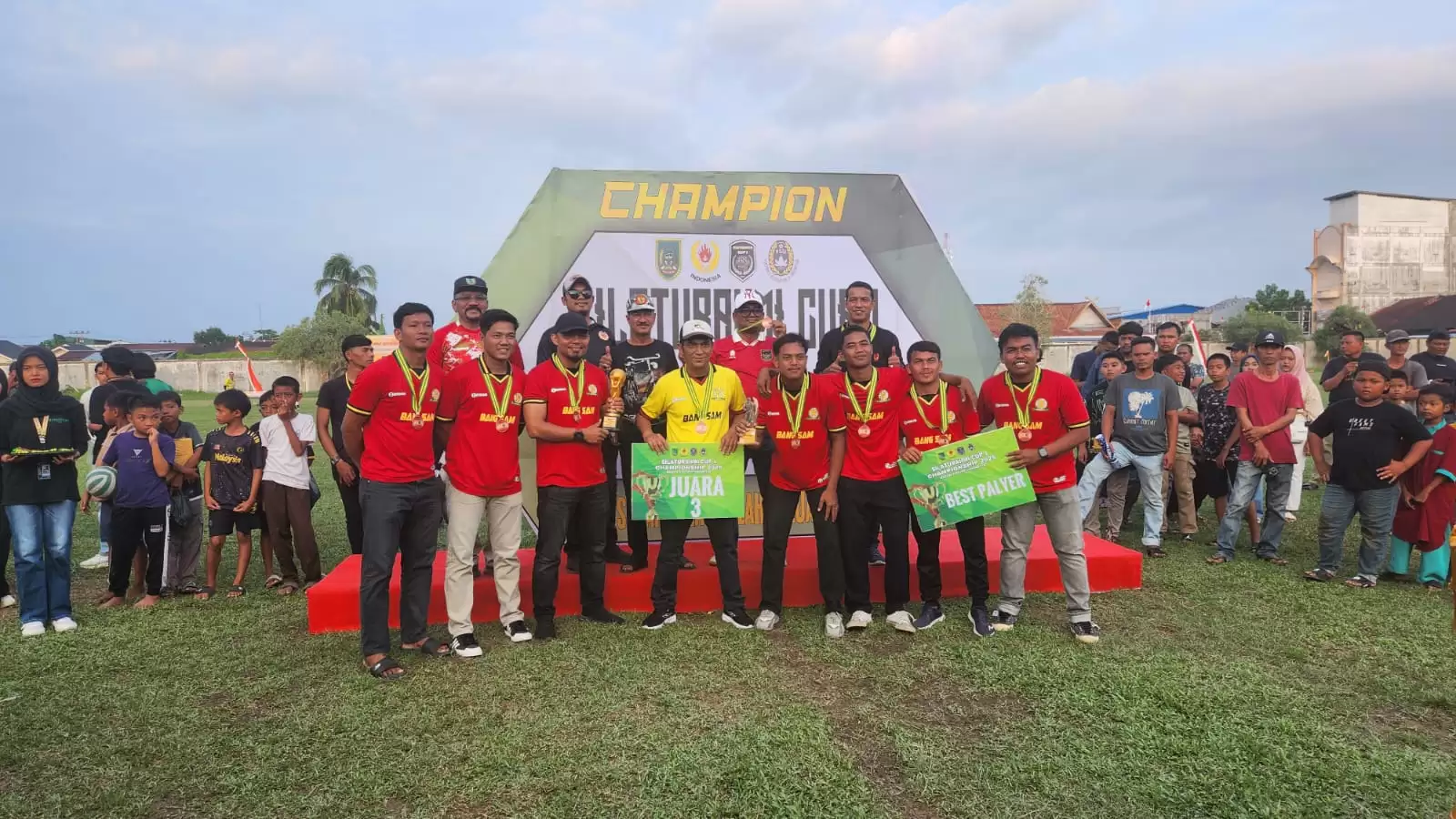 Tim Sepakbola Sekda Rohil Raih Juara III Diajang Turnamen Silaturahmi Cup I Tahun 2024
