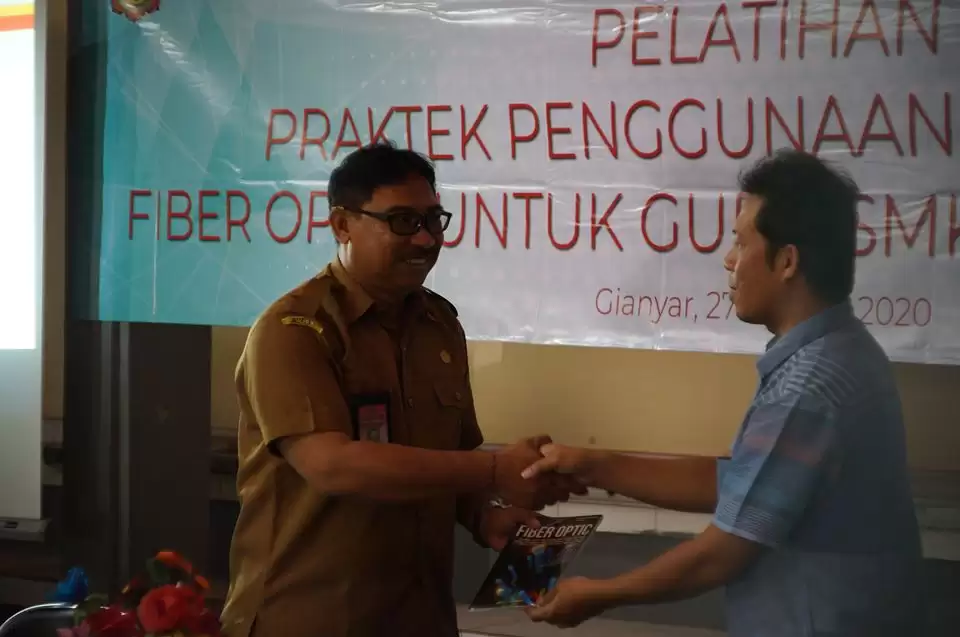 Pelatihan Fiber Optik
