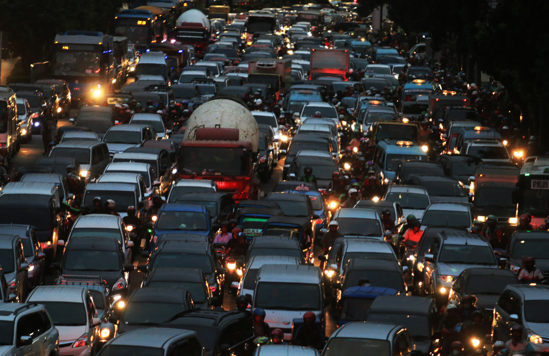 Hindari Berkendara di Jam Sibuk