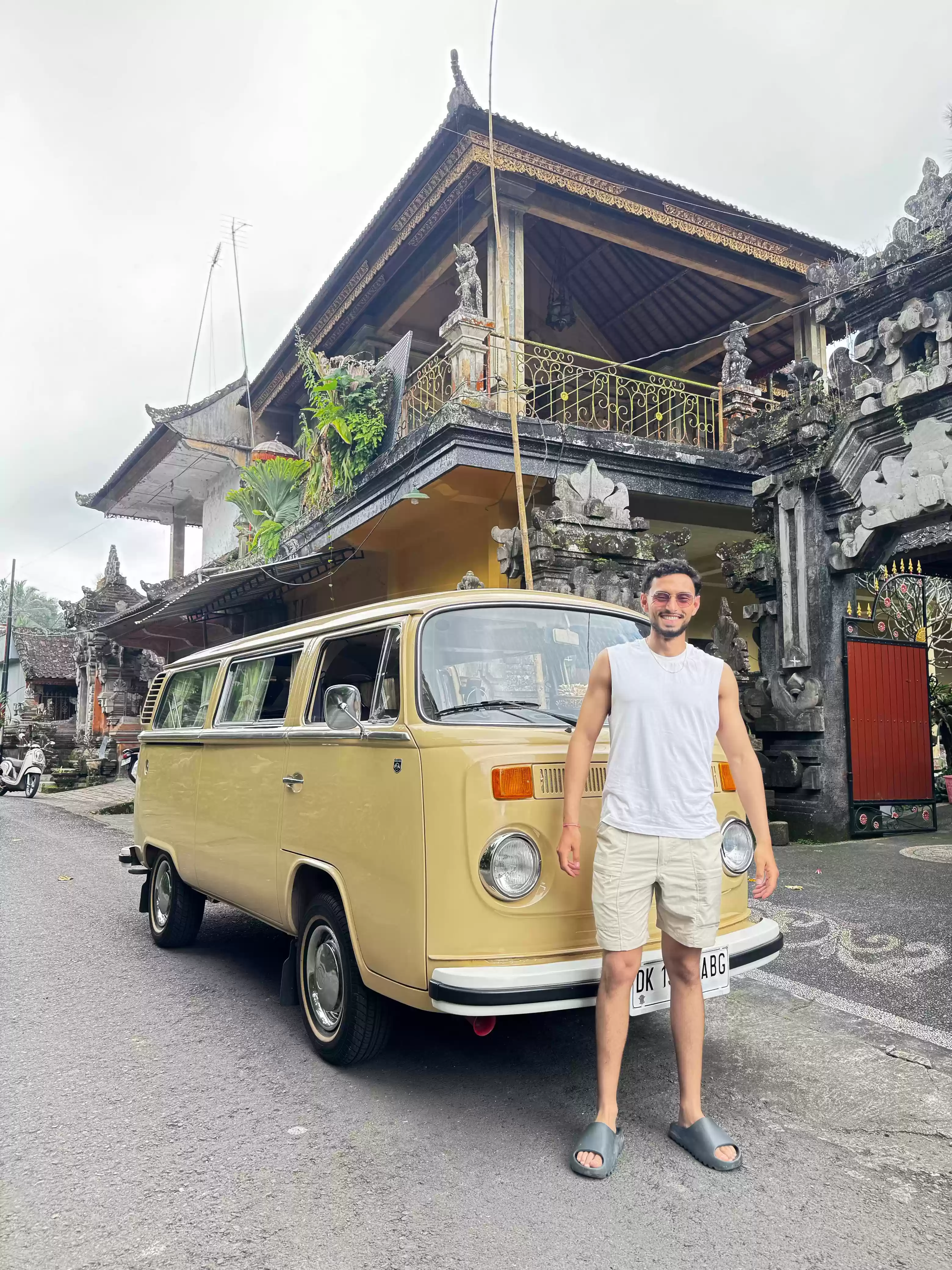 Classic Tour Lempuyang with Vintage Car