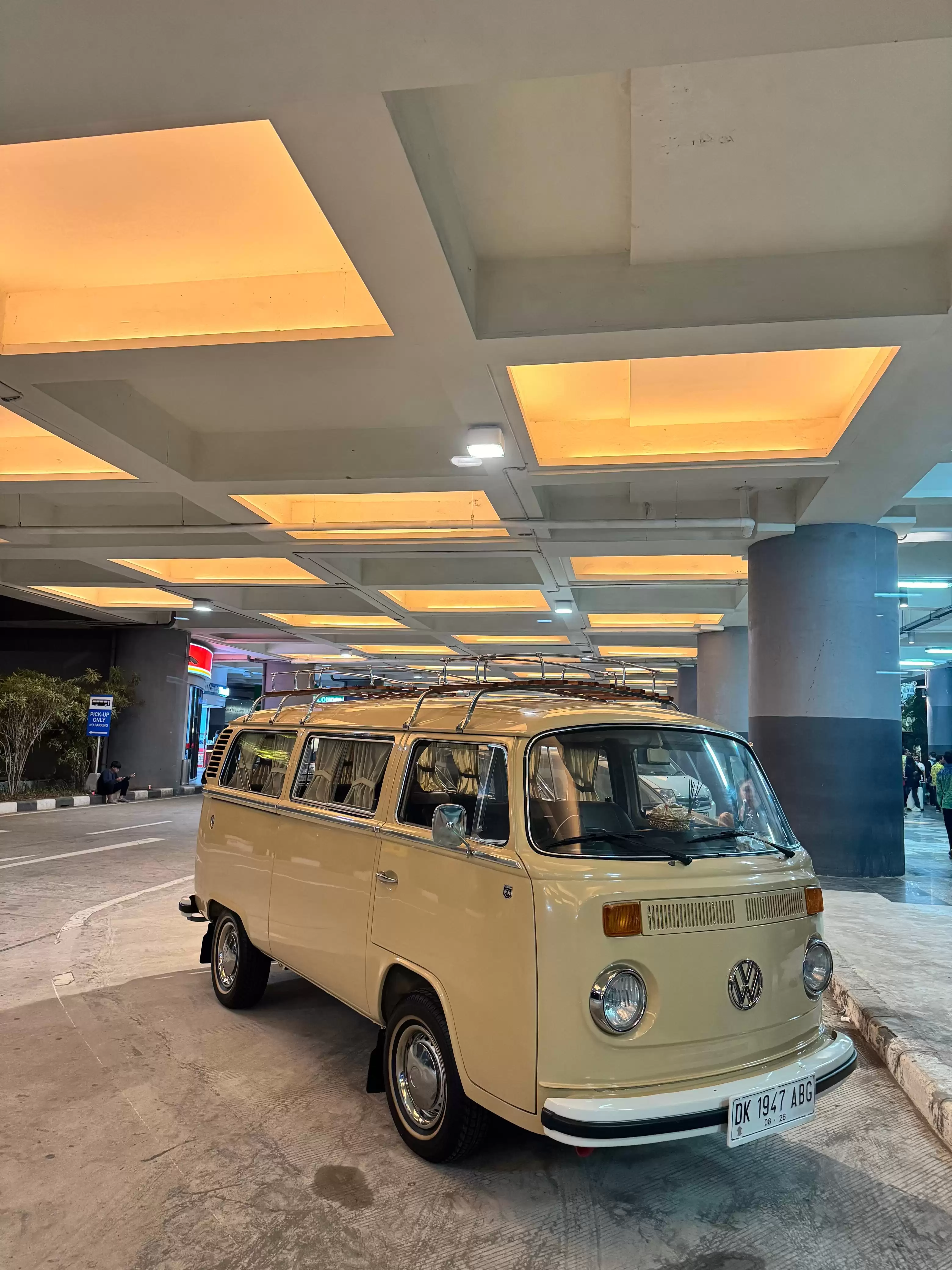 Classic Tour Lempuyang with Vintage Car