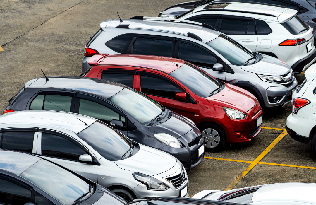 Perbandingan Harga Berdasarkan Jenis Mobil