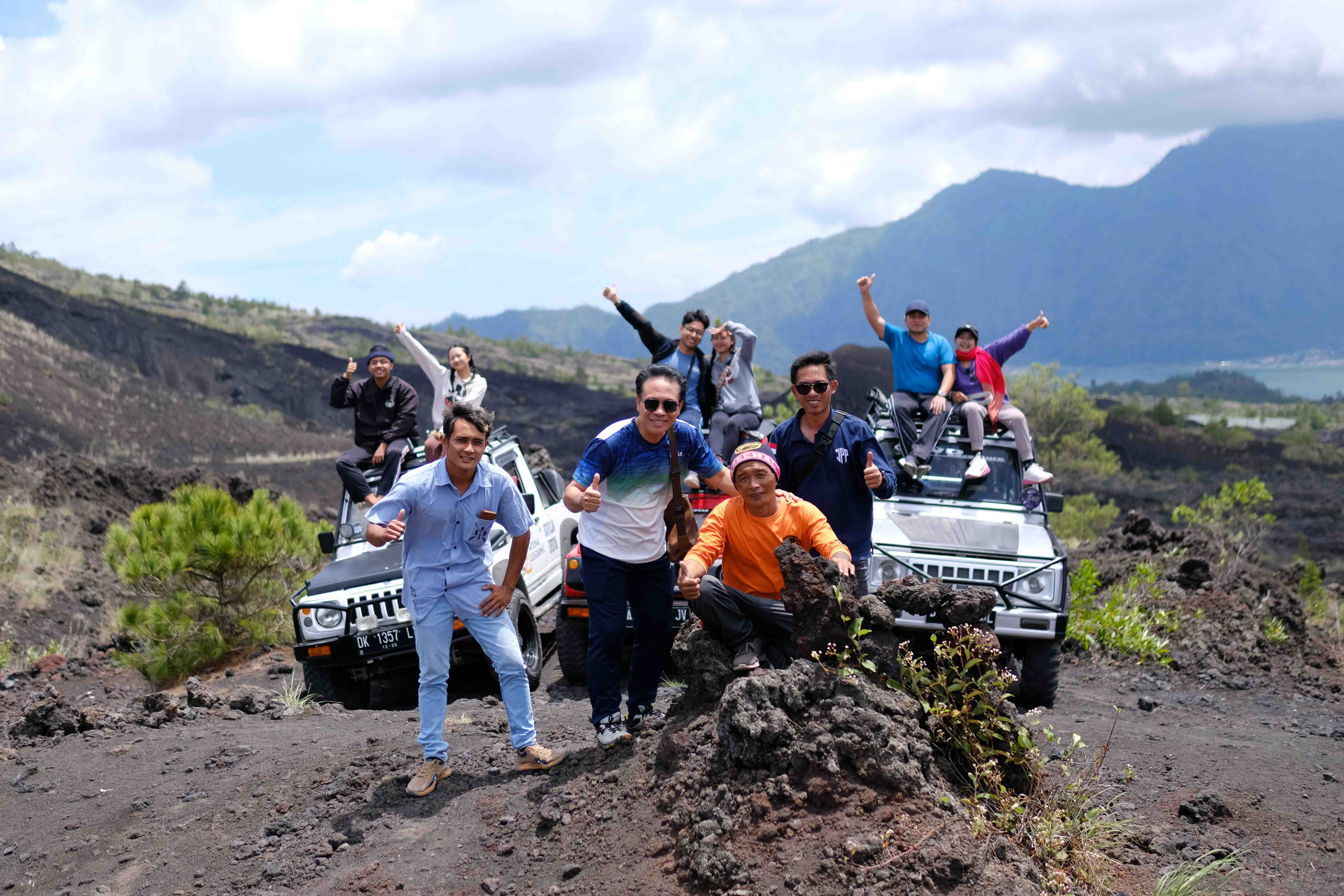 Full Board 4WD Jeep Batur Caldera Tour