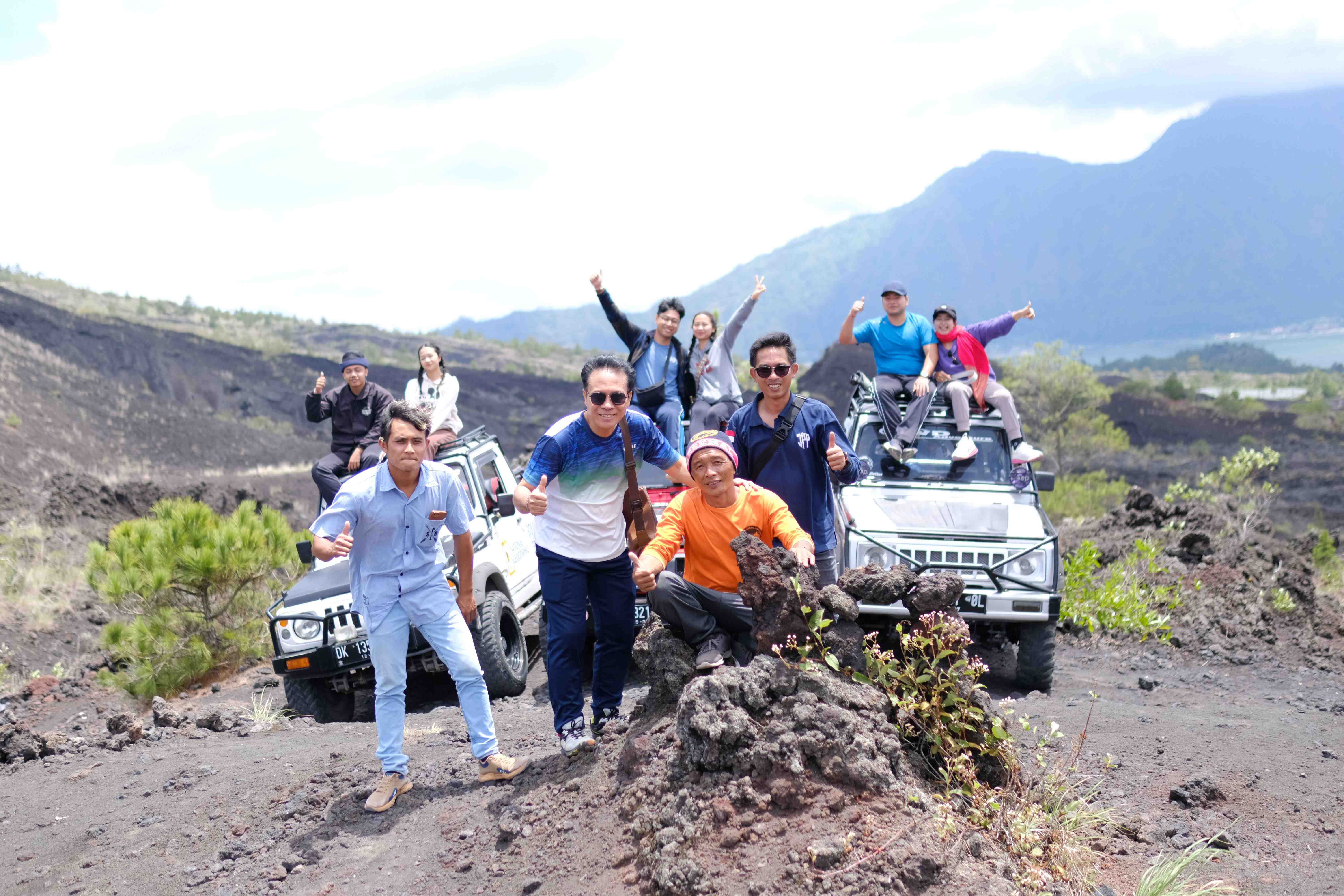 Full Board 4WD Jeep Batur Caldera Tour