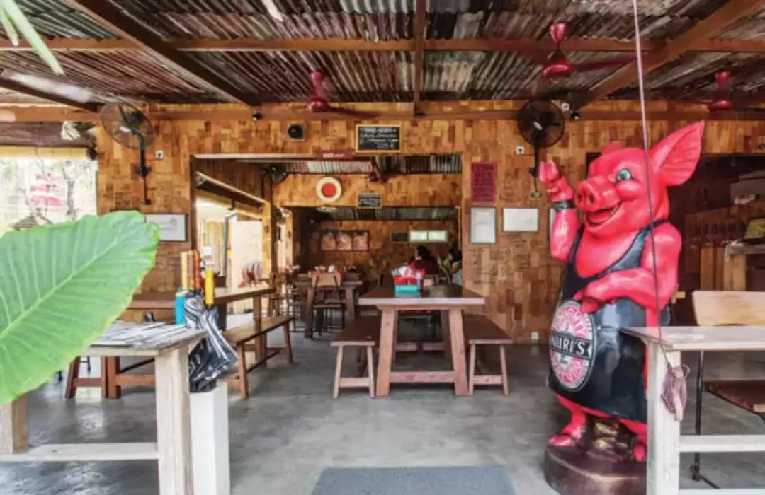 Naughty Nuri&rsquo;s - Ubud dan Seminyak