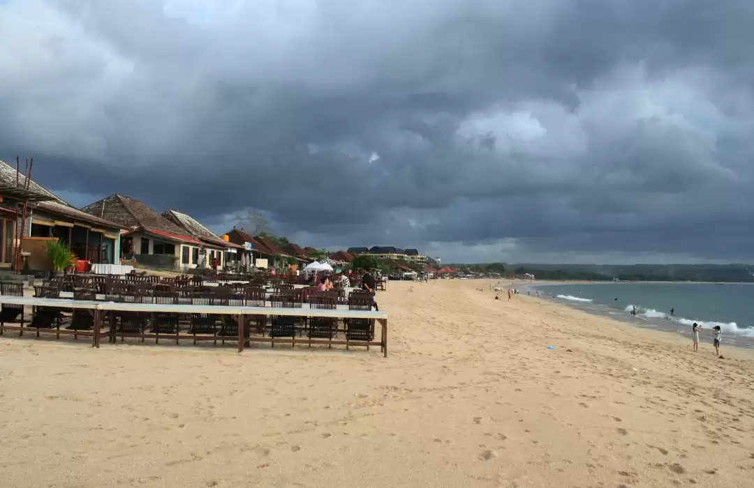 Jimbaran - Tempat Makan Seafood di Tepi Pantai