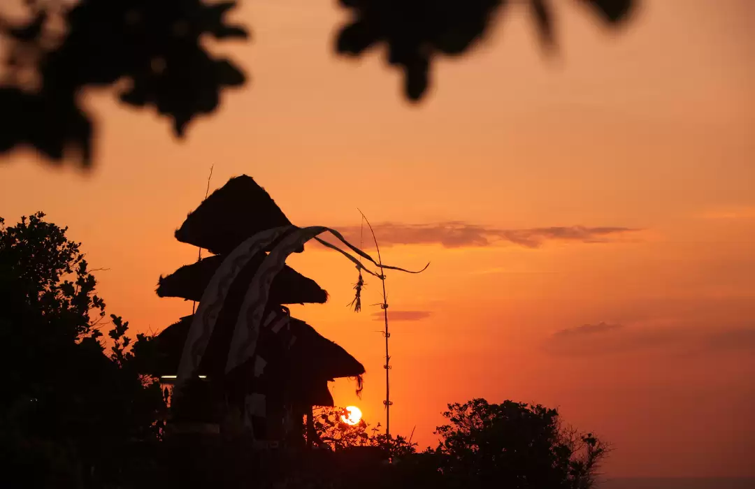 Uluwatu Temple – Cliffside Views and Sunset Magic
