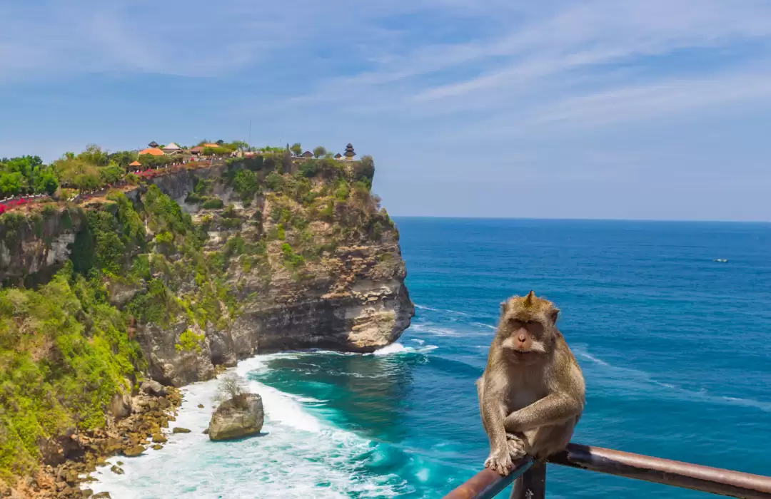 Uluwatu Temple – Cliffside Sunset and Kecak Dance
