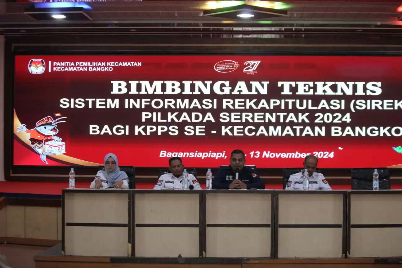 Optimalkan Pilkada Serentak 2024 di Rohil, PPK Bangko Gelar Bimtek Serentak Perkenalkan Aplikasi Sirekap Untuk Tingkat KPPS