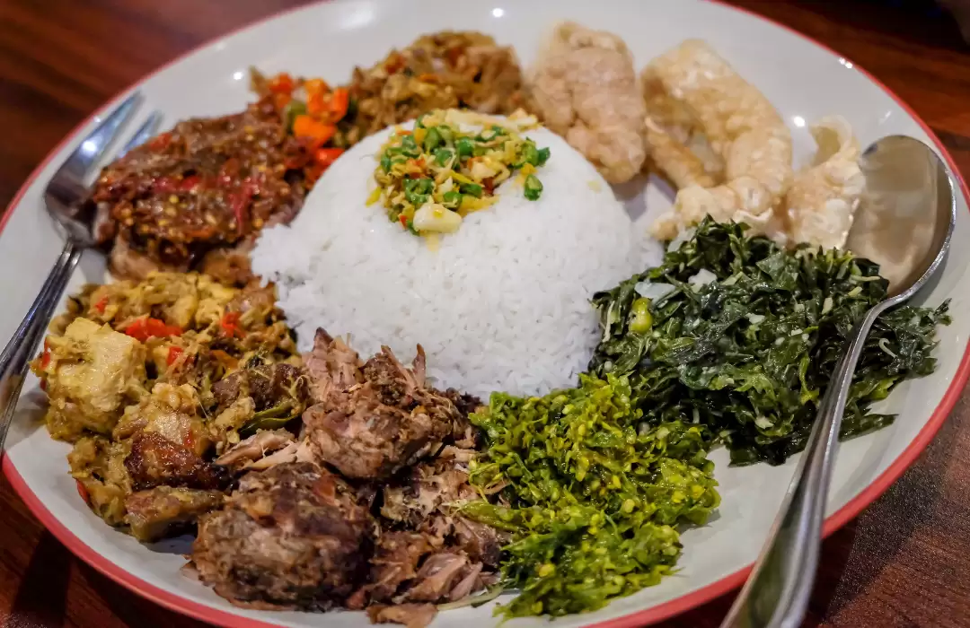 Babi Guling (Suckling Pig) – Bali’s Signature Dish
