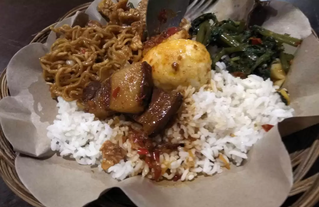 Nasi Campur – A Balanced Balinese Meal