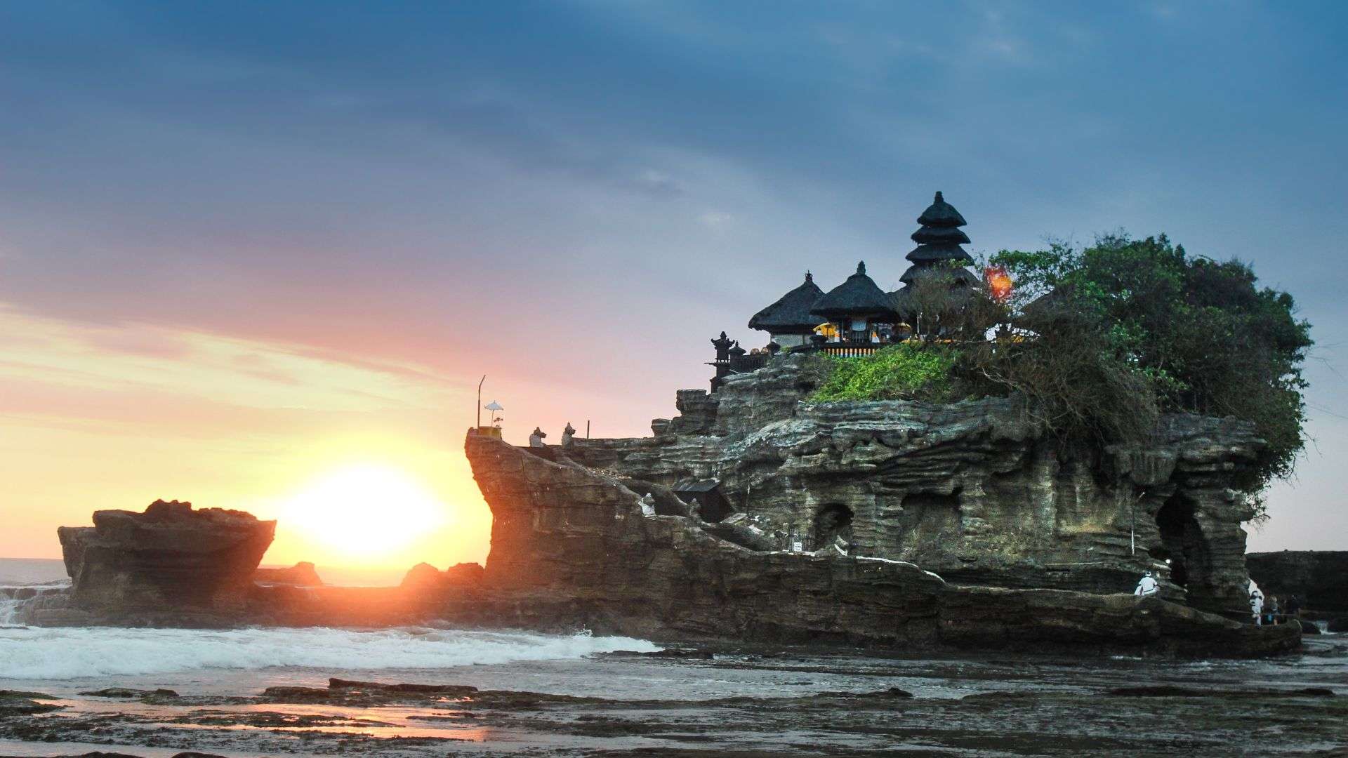 Sunset Tanah Lot