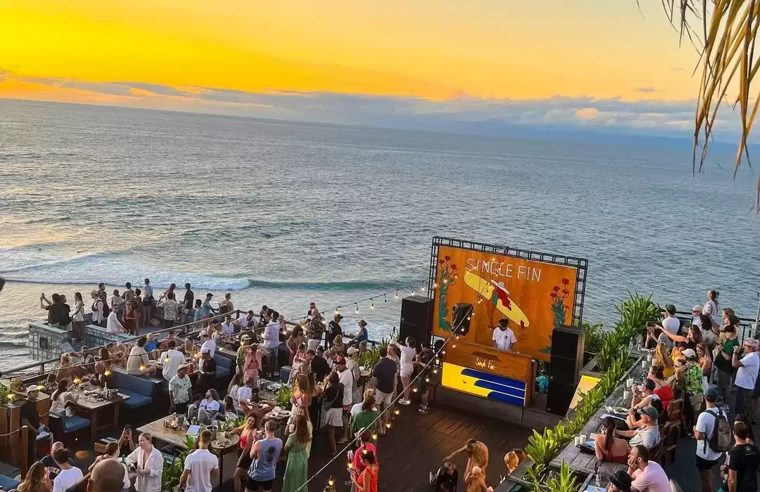 Single Fin - Uluwatu
