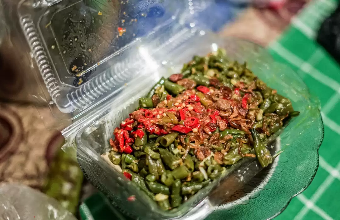 Savor the Complex Flavors of Lawar