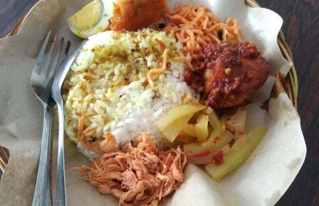 Experience the Simplicity of Nasi Campur