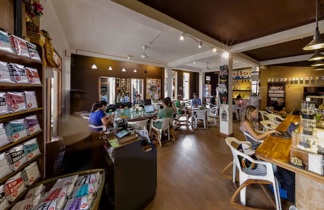 Enjoy Bali’s Cafes and Rainy-Day Dining Spots