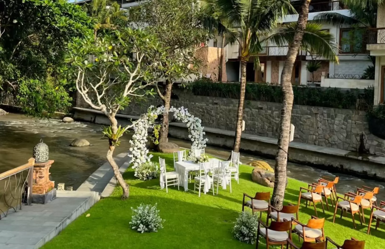 Wedding Ceremony with Simple Decoration2