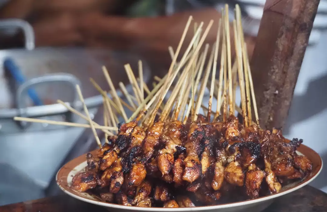 Mencicipi Kuliner Murah