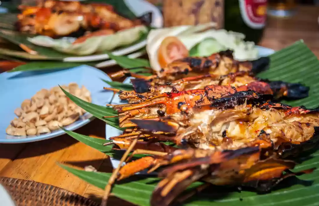 Jimbaran Bay: A More Relaxed Yet Stunning Display