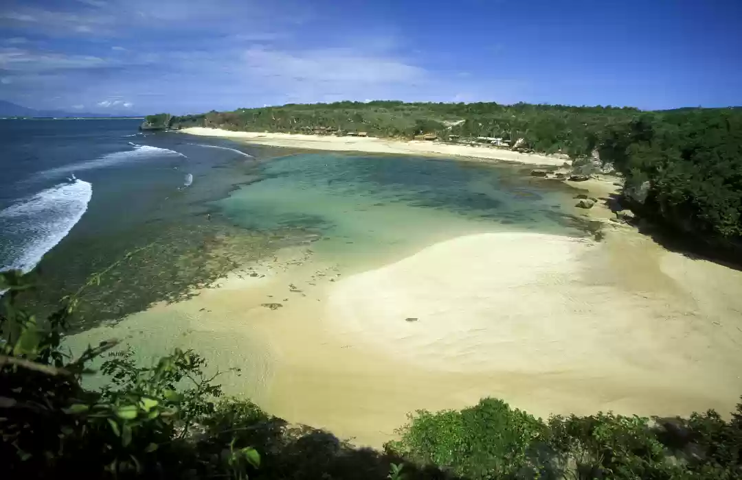Pantai Kuta dan Pantai Seminyak