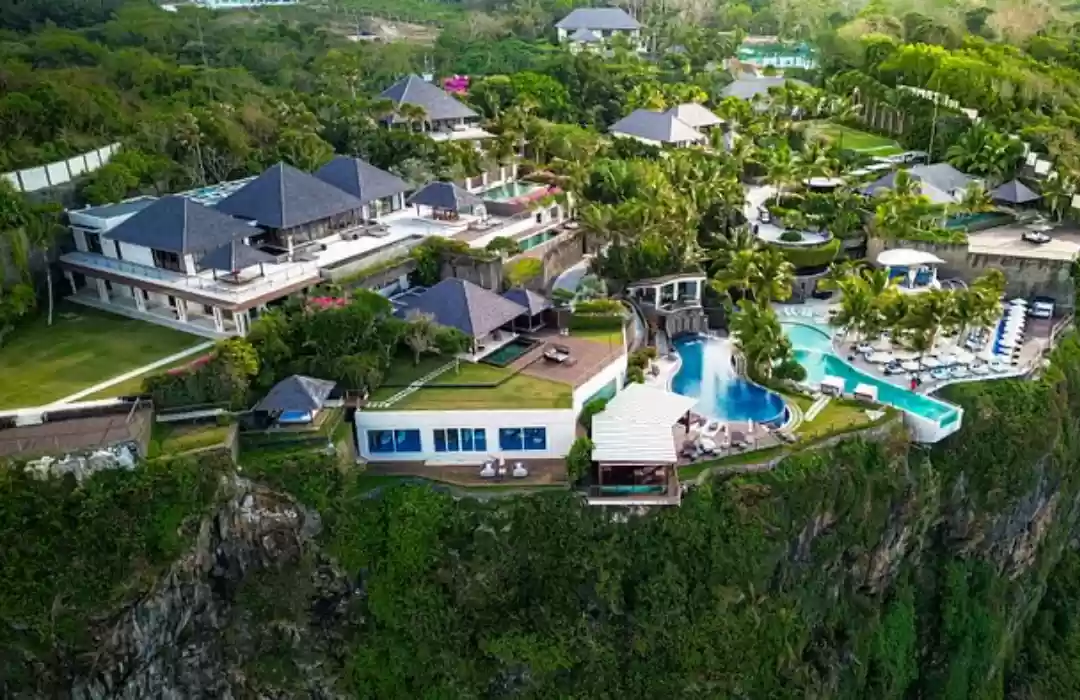 The Edge &ndash; Uluwatu