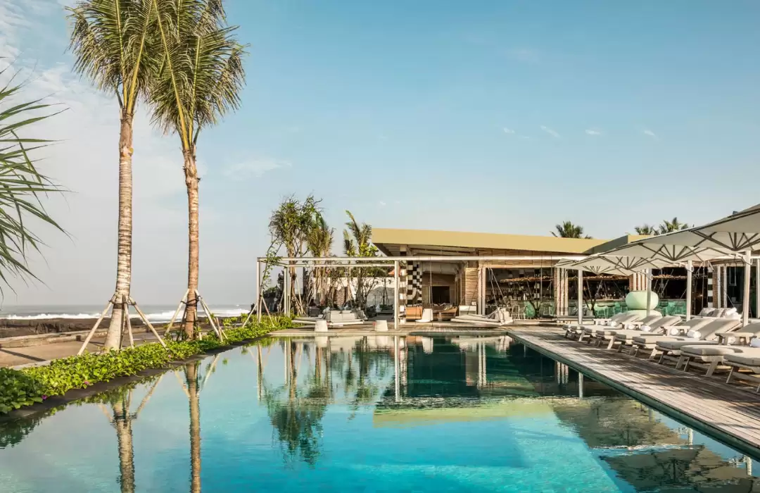 COMO Uma Canggu: A Vibrant Beachfront Retreat
