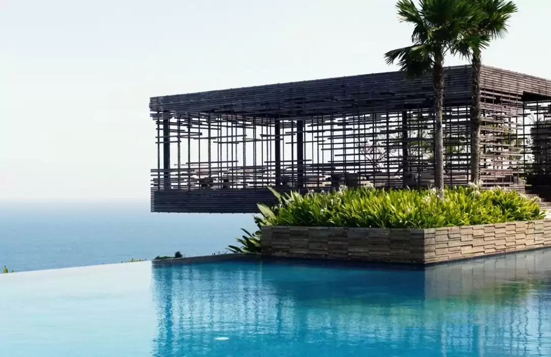 Alila Villas Uluwatu: A Modern Cliffside Haven