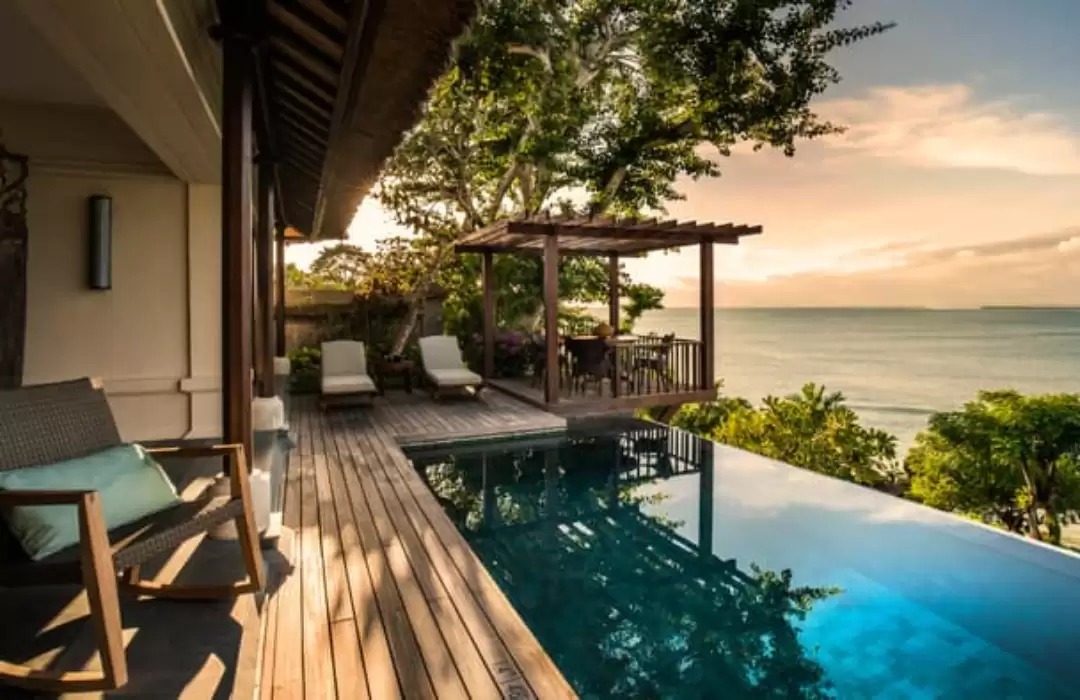 Four Seasons Resort Bali at Jimbaran Bay: A Festive Beachfront Escape