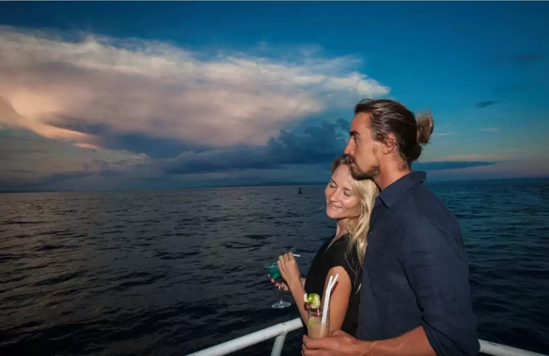 Christmas Eve Yacht Dinner Cruise
