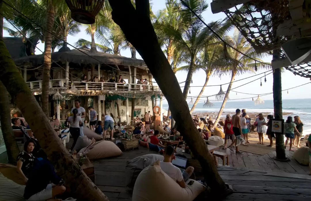  Canggu Christmas Fair: A Bohemian Holiday Haven