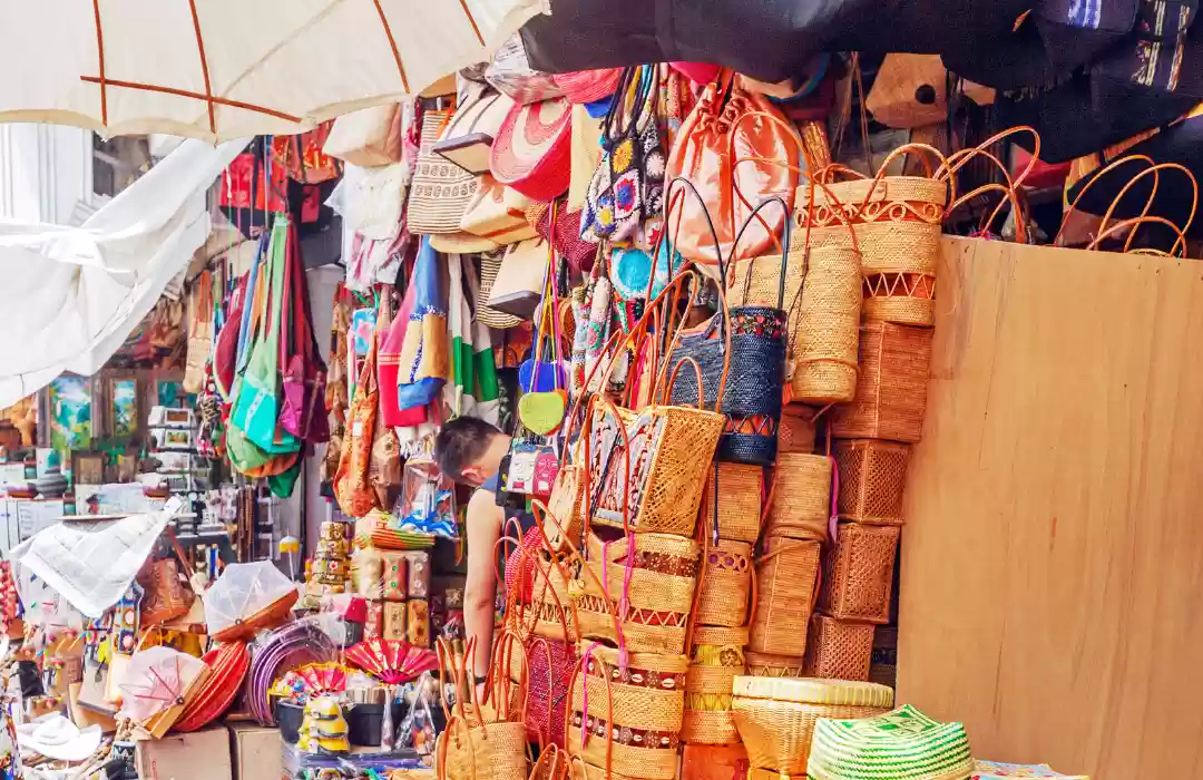 Explore Balinese Art and Craft Markets