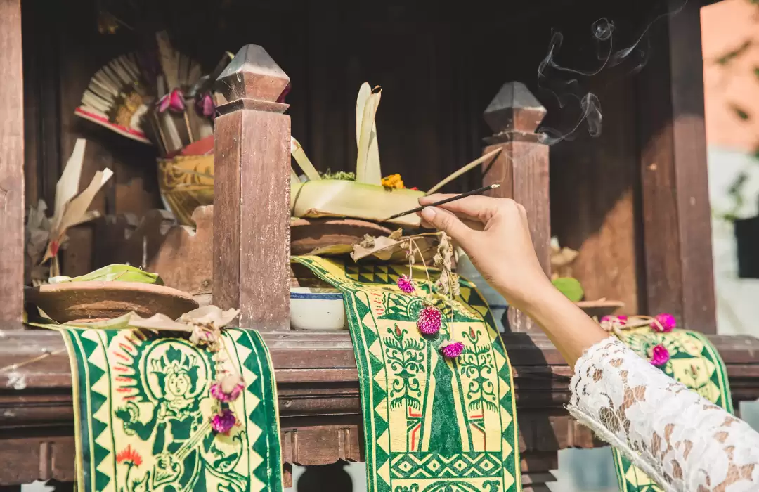  Celebrate Galungan and Kuningan Festivals