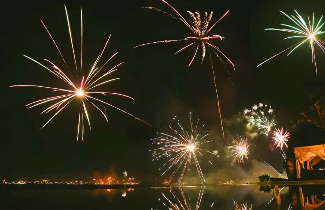 Jimbaran Bay: Fireworks and Feasts