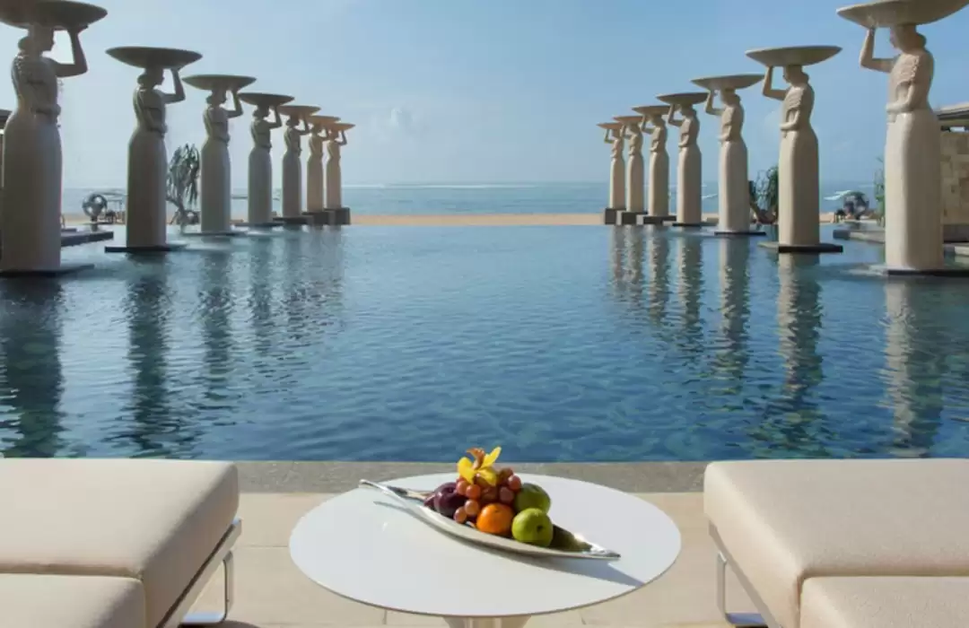 Enjoy a Tropical Christmas Feast