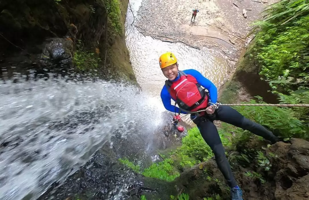 Canyoning at Gitgit Waterfall