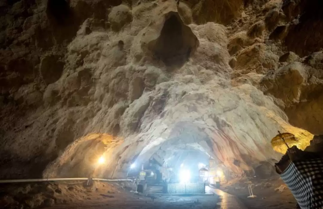 waruna darma express